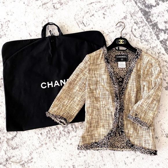 SOLD❤️Chanel tweed ruffle trim 2003 blazer 38 xs - Picture 3 of 8